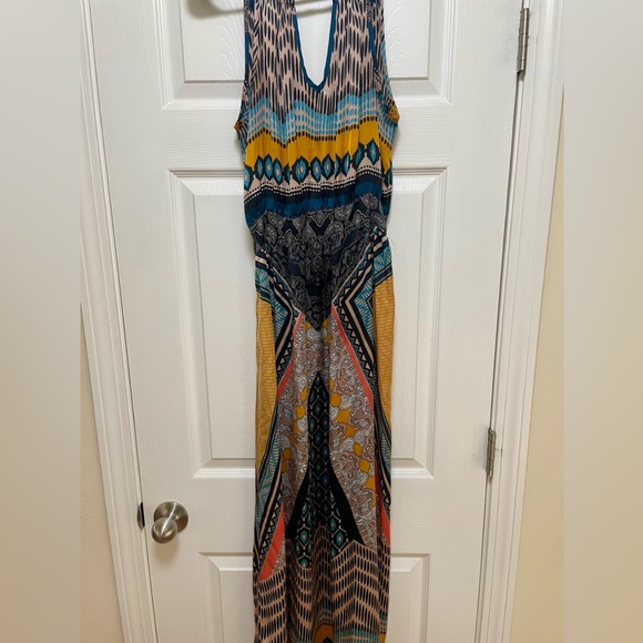 Ali & KRIS Maxi Dress - Picture 4 of 4